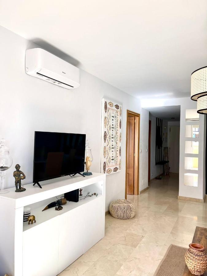 דירות מיחאס Panoramic Seaview מראה חיצוני תמונה